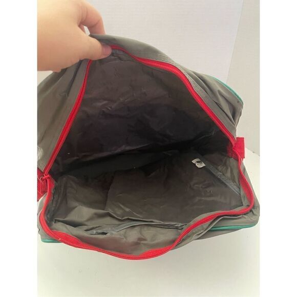 Vintage Disney Women's Gray Magic Kingdom Club Gold Card Carry Travel Bag Large - Picture 5 of 8